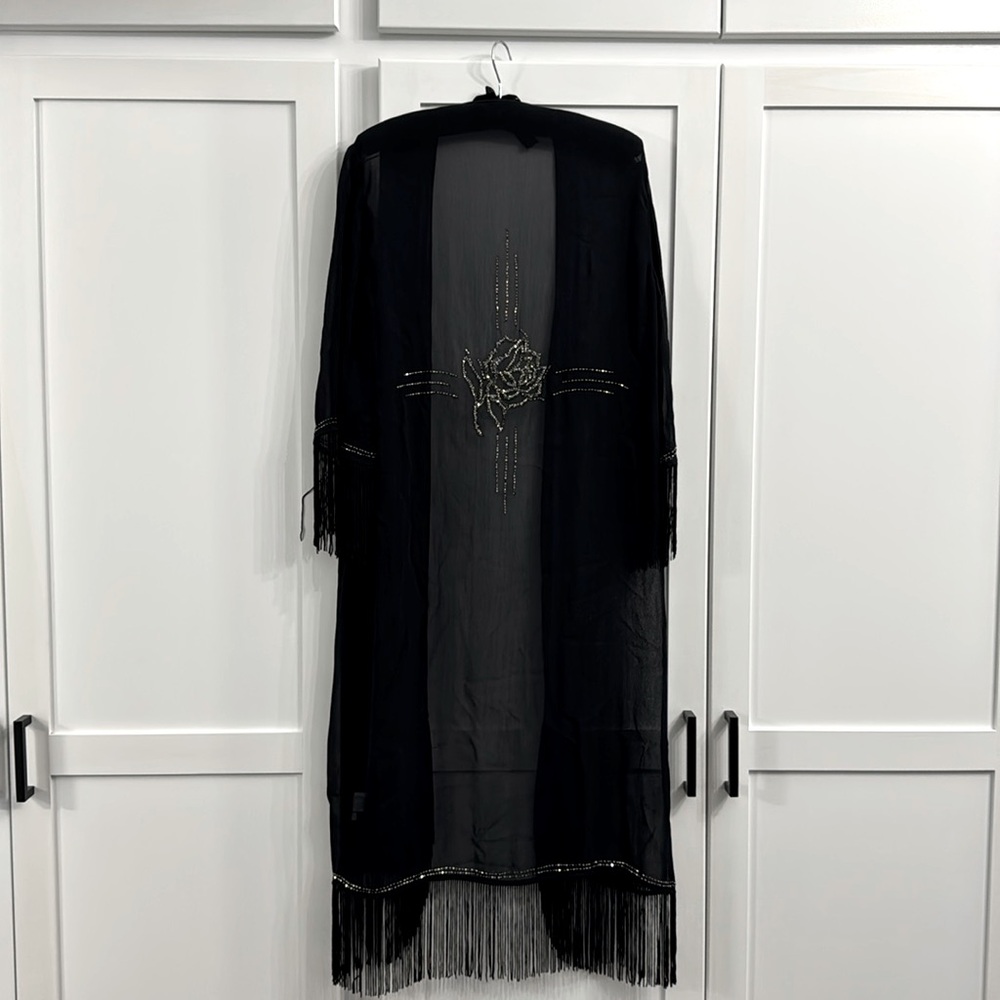 CHAN LUU 🖤🩶🩶🩶 OSFA beaded fringed top with floral rose design on the back